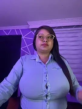 Snapshot of MiiaaJoness chatting on September 26, 2025, 2:57 pm MiiaaJoness online show from September 26, 2025, 2:57 pm