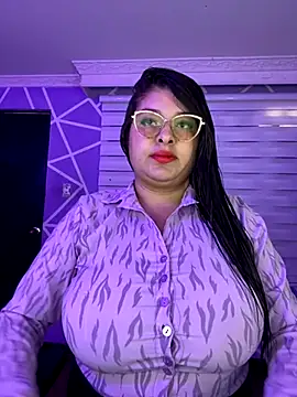 Snapshot of MiiaaJoness chatting on October 20, 2025, 3:12 pm MiiaaJoness online show from October 20, 2025, 3:12 pm