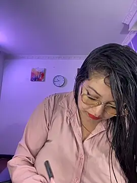 Snapshot of MiiaaJoness chatting on December 4, 2025, 3:00 pm MiiaaJoness online show from December 4, 2025, 3:00 pm