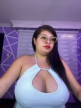 Snapshot of MiiaaJoness chatting on February 23, 2026, 3:23 pm MiiaaJoness online show from February 23, 2026, 3:23 pm