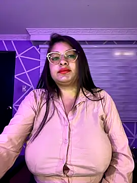 Snapshot of MiiaaJoness chatting on September 22, 2025, 3:18 pm MiiaaJoness online show from September 22, 2025, 3:18 pm