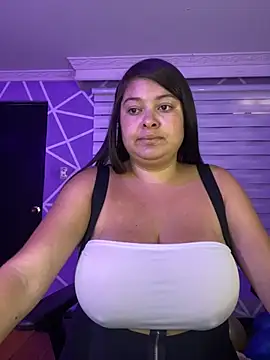 Snapshot of MiiaaJoness chatting on September 23, 2025, 3:19 pm MiiaaJoness online show from September 23, 2025, 3:19 pm