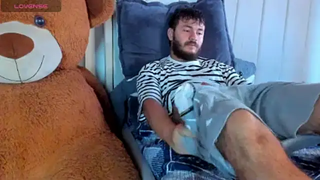 Snapshot of JacoLive chatting on February 25, 2026, 8:19 pm JacoLive online show from February 25, 2026, 8:19 pm