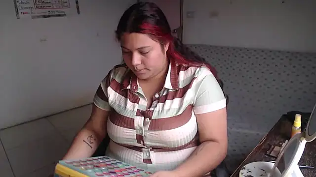 Snapshot of girl_milk2 chatting on November 27, 2025, 7:58 pm girl milk2 online show from November 27, 2025, 7:58 pm