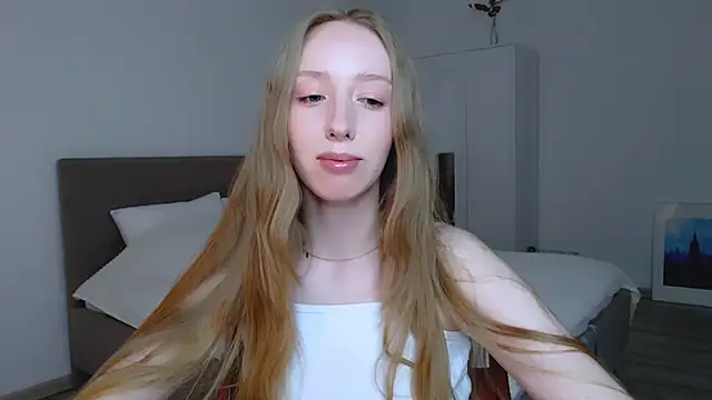 Snapshot of Luna_insniity chatting on February 10, 2025, 7:28 pm Luna insniity online show from February 10, 2025, 7:28 pm