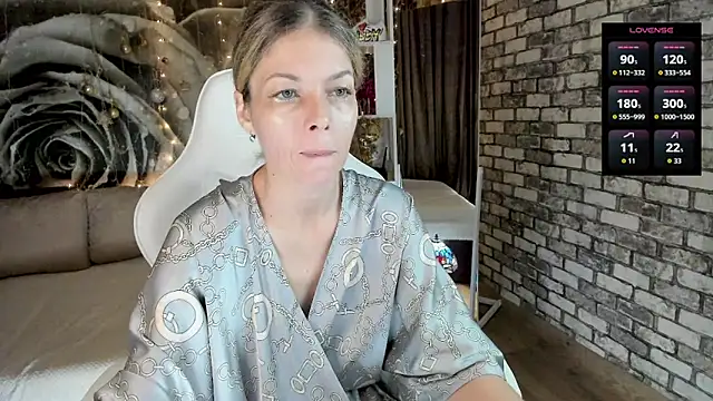 Eva Melow online show from March 25, 2026, 3:44 pm