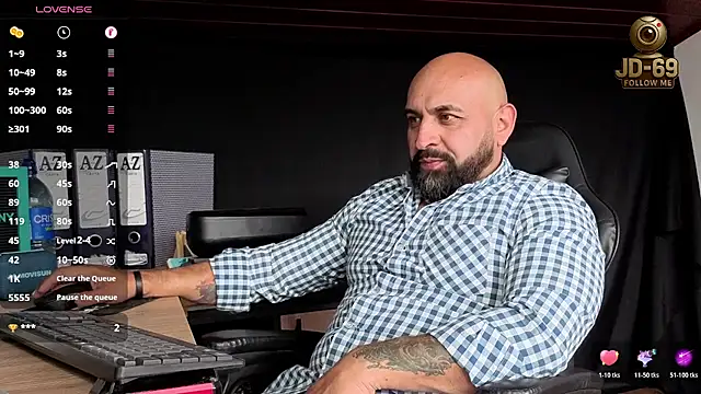 JD-69 online show from November 4, 2025, 7:17 pm