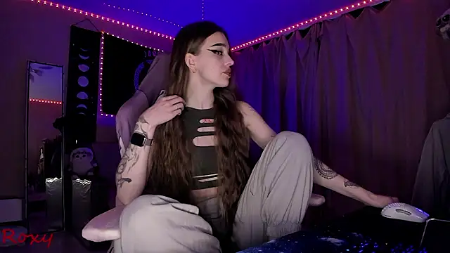 wet dream  online show from March 3, 2026, 6:31 am