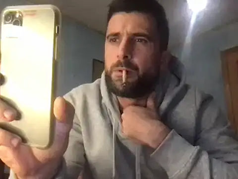 Snapshot of alex877x chatting on January 15, 2025, 11:32 am alex877x online show from January 15, 2025, 11:32 am