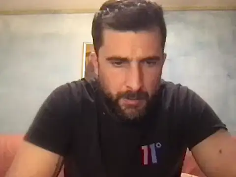 Snapshot of alex877x chatting on January 27, 2025, 12:48 pm alex877x online show from January 27, 2025, 12:48 pm