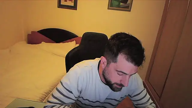 Snapshot of alex877x chatting on March 22, 2025, 2:36 pm alex877x online show from March 22, 2025, 2:36 pm