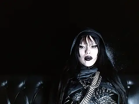 Snapshot of XXIOUX chatting on December 3, 2025, 2:12 am XXIOUX online show from December 3, 2025, 2:12 am