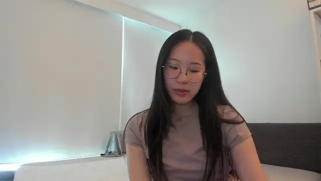 Snapshot of secretgirlfriendxo chatting on June 11, 2026, 7:22 pm secretgirlfriendxo online show from June 11, 2026, 7:22 pm