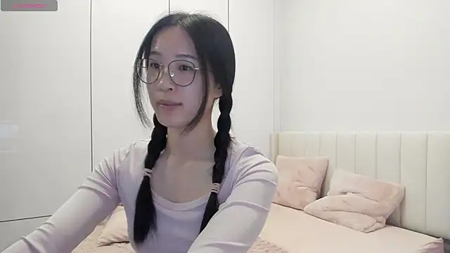 Snapshot of secretgirlfriendxo chatting on November 14, 2025, 12:58 am secretgirlfriendxo online show from November 14, 2025, 12:58 am