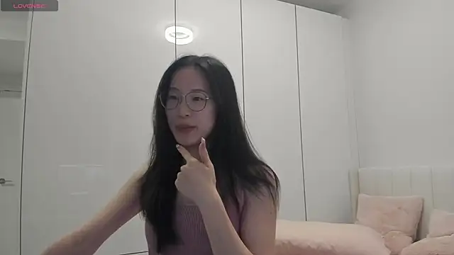 Snapshot of secretgirlfriendxo chatting on November 22, 2025, 1:04 am secretgirlfriendxo online show from November 22, 2025, 1:04 am