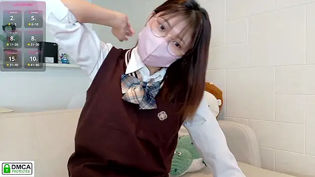 SUZU  online show from October 8, 2025, 3:08 am