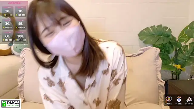 SUZU  online show from April 8, 2026, 3:13 pm