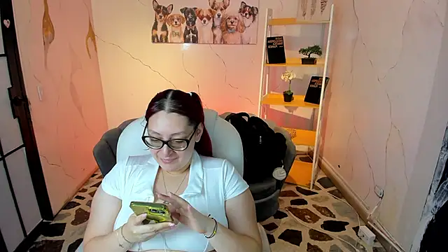 Snapshot of NiickyJones chatting on October 26, 2025, 5:46 pm NiickyJones online show from October 26, 2025, 5:46 pm