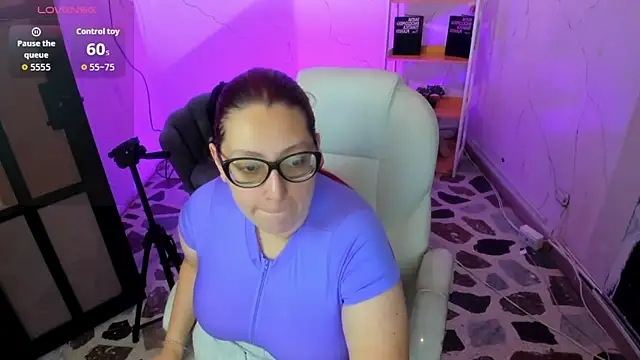 Snapshot of NiickyJones chatting on September 18, 2025, 9:07 pm NiickyJones online show from September 18, 2025, 9:07 pm