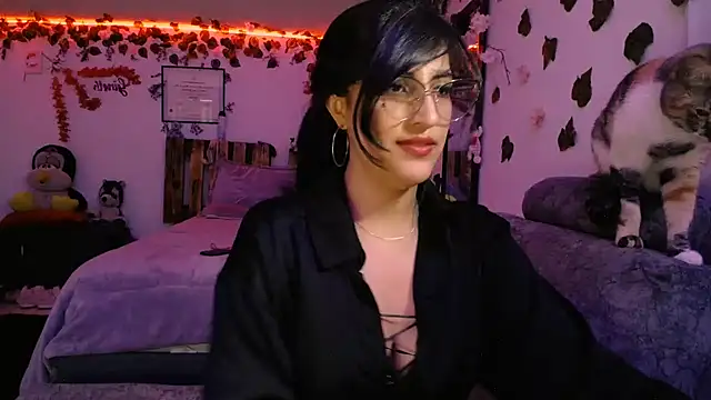 Snapshot of azahar__ziiz chatting on January 20, 2025, 10:15 pm azahar ziiz online show from January 20, 2025, 10:15 pm