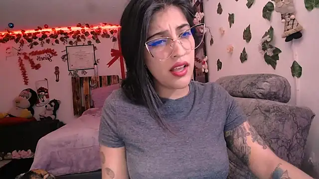 Snapshot of azahar__ziiz chatting on January 2, 2025, 3:58 am azahar ziiz online show from January 2, 2025, 3:58 am