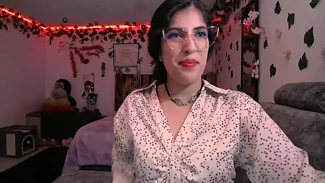 Snapshot of azahar__ziiz chatting on December 29, 2024, 2:49 am azahar ziiz online show from December 29, 2024, 2:49 am