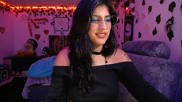 Snapshot of azahar__ziiz chatting on March 7, 2025, 1:31 am azahar ziiz online show from March 7, 2025, 1:31 am