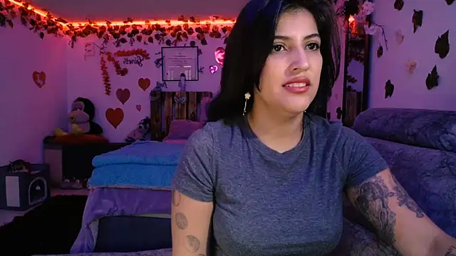 Snapshot of azahar__ziiz chatting on February 21, 2025, 2:38 pm azahar ziiz online show from February 21, 2025, 2:38 pm