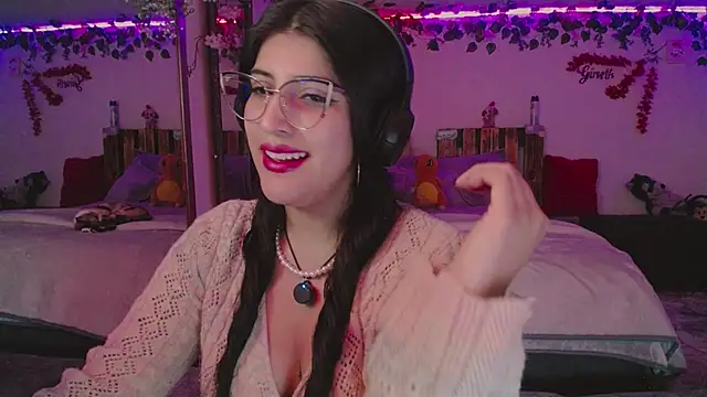 Snapshot of azahar__ziiz chatting on November 20, 2025, 10:09 pm azahar ziiz online show from November 20, 2025, 10:09 pm