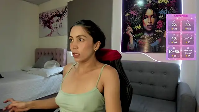 andykiuty online show from December 1, 2025, 8:42 pm