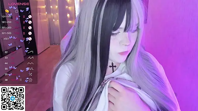 Snapshot of SelenaCute chatting on February 17, 2026, 11:18 am SelenaCute online show from February 17, 2026, 11:18 am