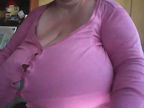 Snapshot of Nataliesbestjuggs chatting on June 14, 2026, 3:52 am Nataliesbestjuggs online show from June 14, 2026, 3:52 am