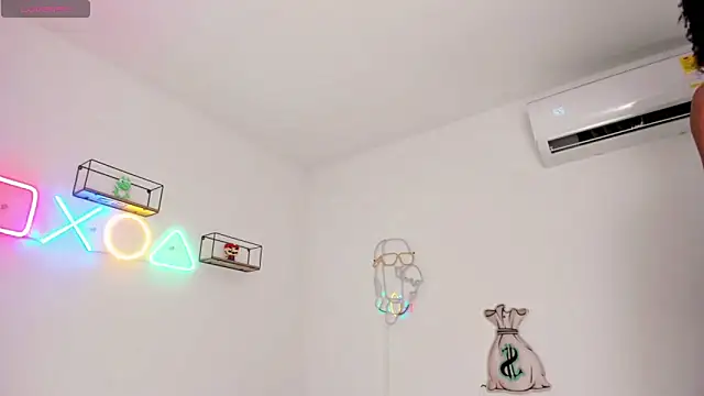 eileen tanihara online show from February 26, 2026, 8:03 am