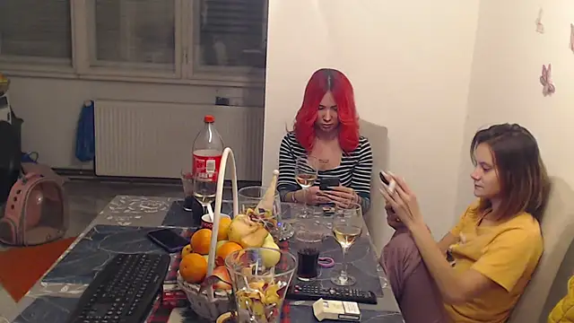 Snapshot of Tasty_Shape chatting on December 11, 2024, 8:39 pm Tasty Shape online show from December 11, 2024, 8:39 pm