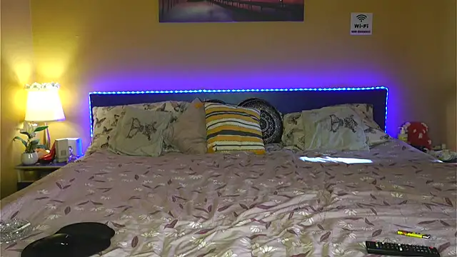 Snapshot of Tasty_Shape chatting on September 21, 2025, 7:02 am Tasty Shape online show from September 21, 2025, 7:02 am