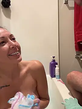 MnM4ever online show from November 1, 2025, 8:30 am