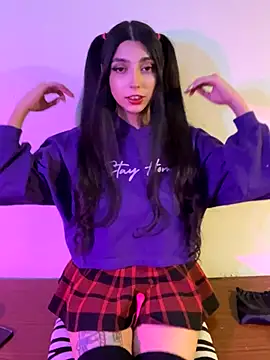 Snapshot of Felicia_smok3 chatting on November 8, 2025, 3:54 am Felicia smok3 online show from November 8, 2025, 3:54 am