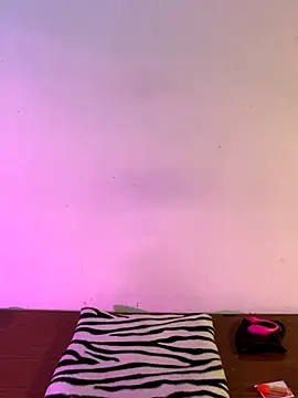 Snapshot of Felicia_smok3 chatting on November 7, 2025, 1:10 am Felicia smok3 online show from November 7, 2025, 1:10 am