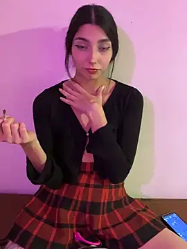 Snapshot of Felicia_smok3 chatting on February 4, 2025, 1:02 am Felicia smok3 online show from February 4, 2025, 1:02 am