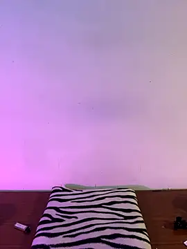 Snapshot of Felicia_smok3 chatting on November 3, 2025, 3:23 am Felicia smok3 online show from November 3, 2025, 3:23 am