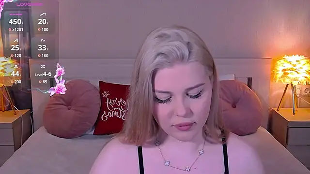 Snapshot of Alexis_Powell chatting on December 30, 2024, 12:00 am Alexis Powell online show from December 30, 2024, 12:00 am