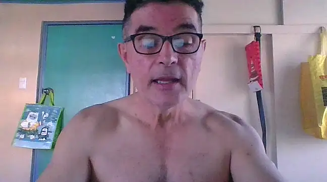 Snapshot of kavir-sebastien chatting on February 26, 2025, 2:38 pm kavir-sebastien online show from February 26, 2025, 2:38 pm