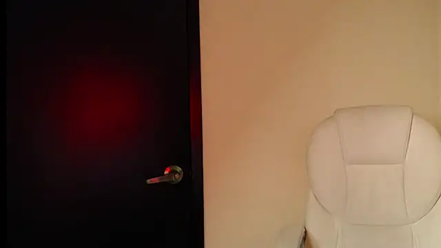 Snapshot of MariaJoseBarraza chatting on February 27, 2025, 11:48 pm MariaJoseBarraza online show from February 27, 2025, 11:48 pm
