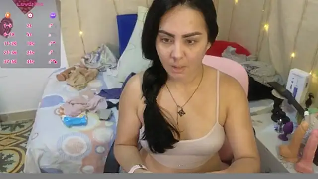 lovely trix online show from March 31, 2026, 3:14 pm