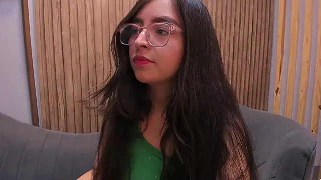 Snapshot of Eva_Macalliter chatting on February 8, 2025, 3:08 am Eva Macalliter online show from February 8, 2025, 3:08 am