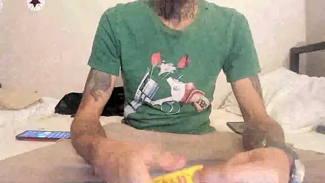 RoosterWabbit online show from October 25, 2025, 10:47 am