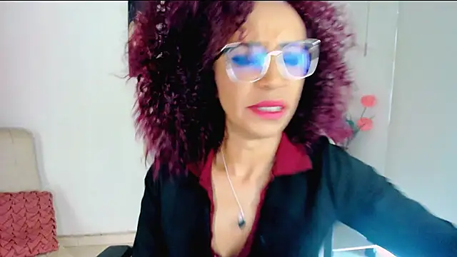 ScarlettMalbec online show from September 19, 2025, 9:19 pm