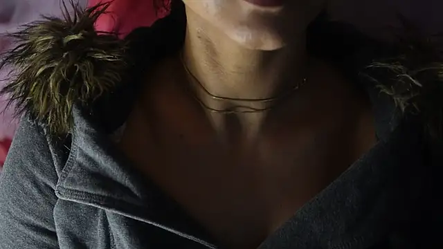 -AyeshaSinghania- online show from December 1, 2025, 3:46 pm