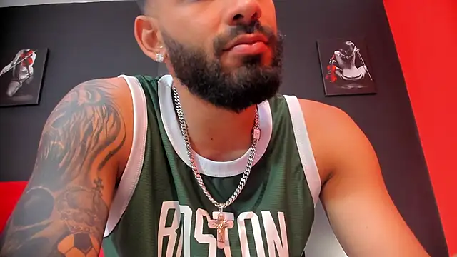 Snapshot of Thiagogomez chatting on January 13, 2025, 3:36 pm Thiagogomez online show from January 13, 2025, 3:36 pm
