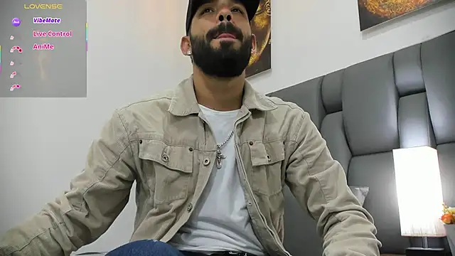 Snapshot of Thiagogomez chatting on February 25, 2026, 7:14 pm Thiagogomez online show from February 25, 2026, 7:14 pm